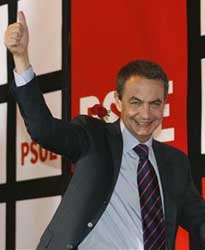 Zapatero gana, Rajoy crece y ambos superan la reválida.