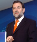 Rajoy pide al PSOE que explique qué hacían Huarte y Almallah &quot;salvo que quiera tapar algo&quot;.